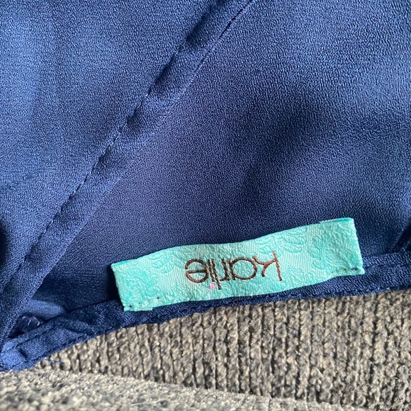 Blue shirt sleeveless with diamond colors - Picture 3 of 7